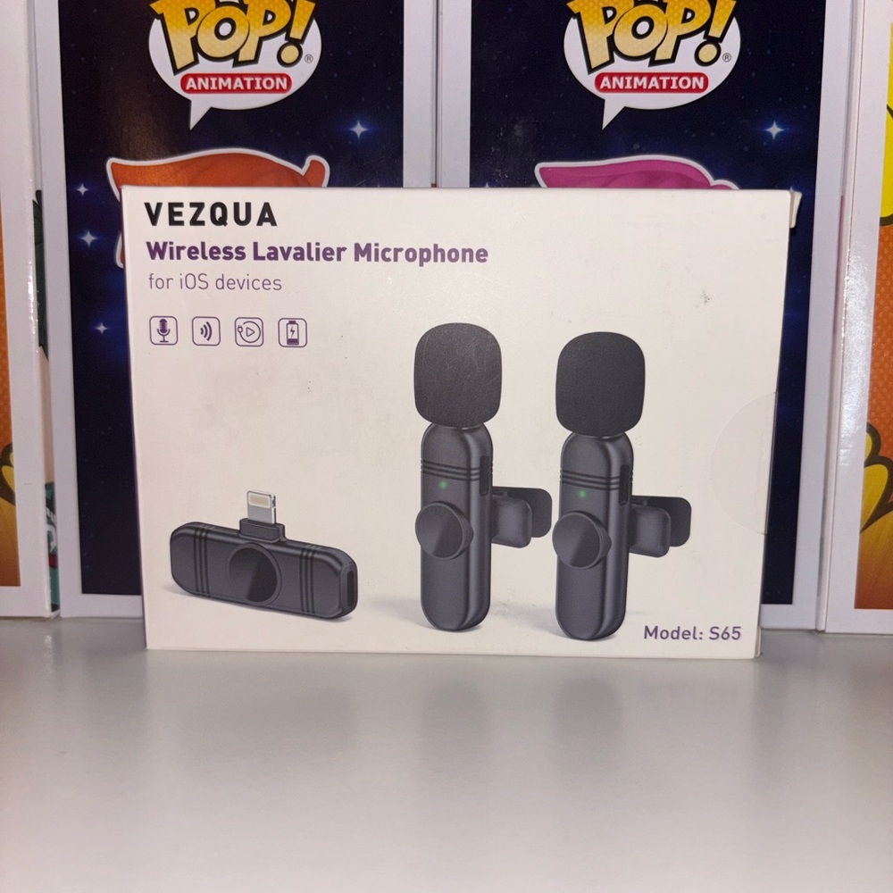 VEZQUA Wireless Lavalier Microphone for iOS